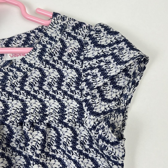 JAPNA Kids flutter sleeve blouse blue and white geometric print 6X - Picture 8 of 10